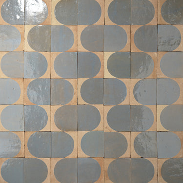 Baroque Arch 4x4 Rusted Grey Zellige Tile