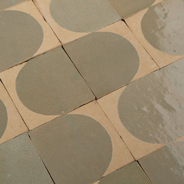 Baroque Arch 4x4 Pale Stone Zellige Tile